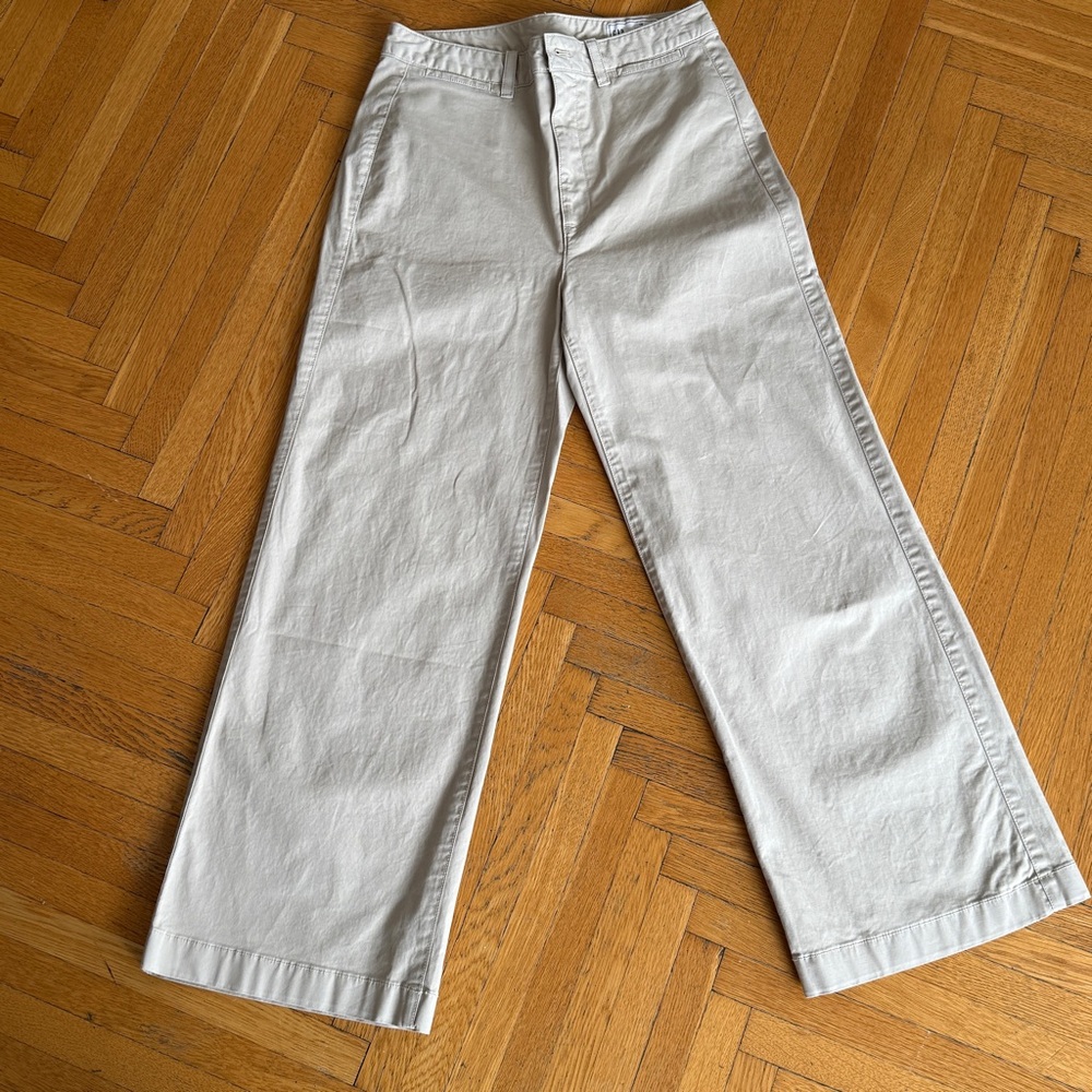 NWT GAP Women’s High Rise Stride Wide Leg Ankle Khakis - moonstone - size 10